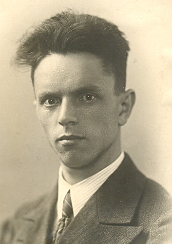 Попов Иван Дмитриевич