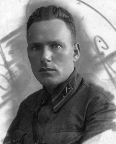 Ларин Леонид Агафонович